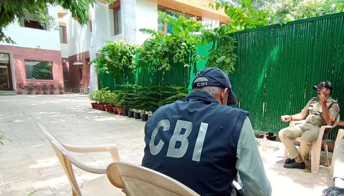 Delhi Excise Policy case: દારૂ કૌભાંડમાં CBIની મોટી કાર્યવાહી, 8 આરોપીઓ સામે જાહેર કર્યું લુકઆઉટ સર્ક્યુલર