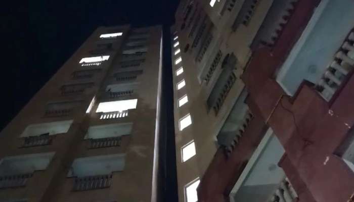 Girl Dies After Falling From Apartment: સાંસદ આવાસ એપાર્ટમેન્ટની છત પરથી નીચે પટકાતા યુવતીનું મોત, આપઘાતની આશંકા