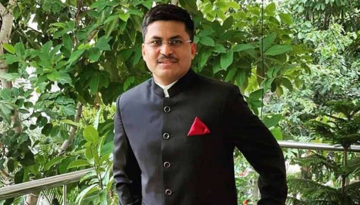 The Logical Indian - Amit Kataria, an IAS officer and collector of  Jagdalpur in Chattisgarh has been served with a warning letter by the  Chhattisgarh state BJP Government for violation of dress