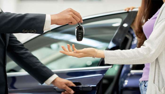 Car Buying Tips: 1 લાખથી ઓછો છે પગાર, તો નવી કાર ખરીદવી કે જૂની? સમજો ગણિત