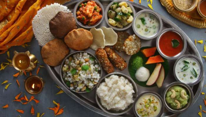 Navratri 2022: નવરાત્રિના ઉપવાસમાં ઘરે જ બનાવો આ મજેદાર ફરાળી વાનગીઓ, અહીં જાણો રેસિપી