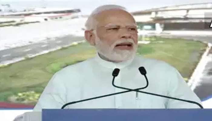 સુરતને વધુ સુંદર અને સમૃદ્ધ બનાવવા PM મોદીએ આપ્યો 4-P નો મંત્ર! સુરતને શું ભેટ મળી?