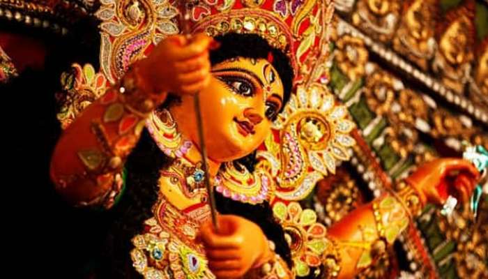 Navratri 2022: દુર્ગાષ્ટમીના દિવસે થાય છે મહાગૌરીની પૂજા, સૌભાગ્યવતી સ્ત્રીઓ કરે છે ખાસ પૂજા-અર્ચના