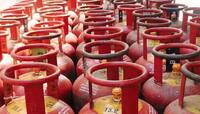 સરકારી ઓઇલ કંપનીઓને મોટી રાહત, LPG વેચનારાઓને મોદી સરકારે આપ્યા 22,000 કરોડ રૂપિયા