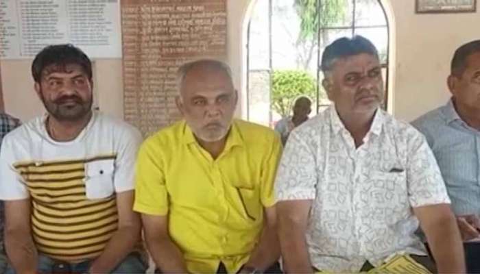 Gujarat Election: ચૂંટણી પહેલા કોંગ્રેસમાં ભડકો, 50 કરતાં વધુ નેતાઓએ જાહેર કરી નિવૃત્તિ, આપ્યા રાજીનામા