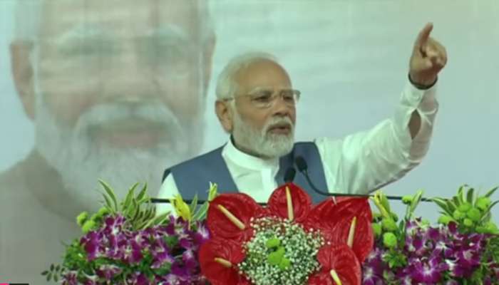 આયુષ્યમાન કાર્ડ સોનાની લગડી જેવું છે, મોદી સાહેબનો ફોટો જોવે એટલે દરવાજા ખુલ્લા: PM