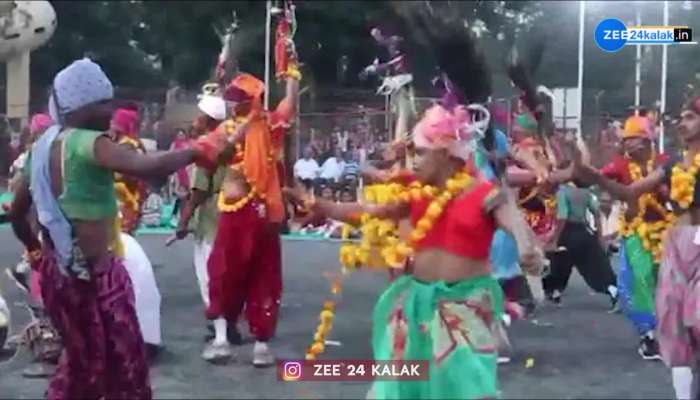 નથી વિસરાયું 200 વર્ષ જૂનું પરંપરાગત ઘેરૈયા નૃત્ય; કંઈક આ રીતે આદિવાસી યુવકો અર્ધનારેશ્વર બનીને સંસ્કૃતિને રાખે છે જીવંત 