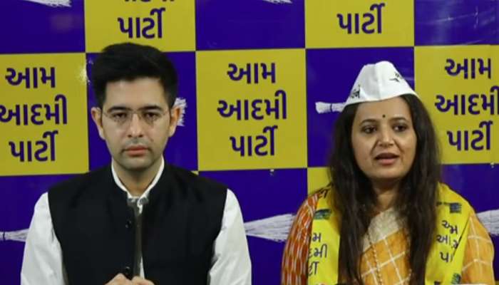  પાટીદાર આંદોલનનો ચહેરો રેશમા પટેલ AAPમાં જોડાયા, રાઘવ ચઢ્ઢાએ ખેસ-ટોપી પહેરાવી કરાવ્યો પ્રવેશ 