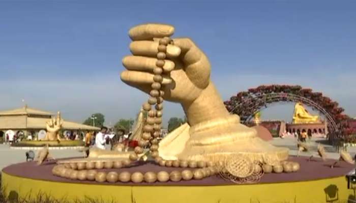 Pramukh Swami : જાદુઈ નગરી જેવું છે પ્રમુખ સ્વામી નગર, બામ્બૂમાંથી બનાવેલી ભવ્ય કલાકૃતિ જોઈ વિશ્વાસ નહિ થાય