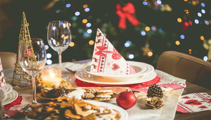 Christmas Party Ideas: ક્રિસમિસ પર આવી રીતે કરો હાઉસ પાર્ટી, થીમથી લઈને ગેમ સુધી મોજ-એ-દરિયા