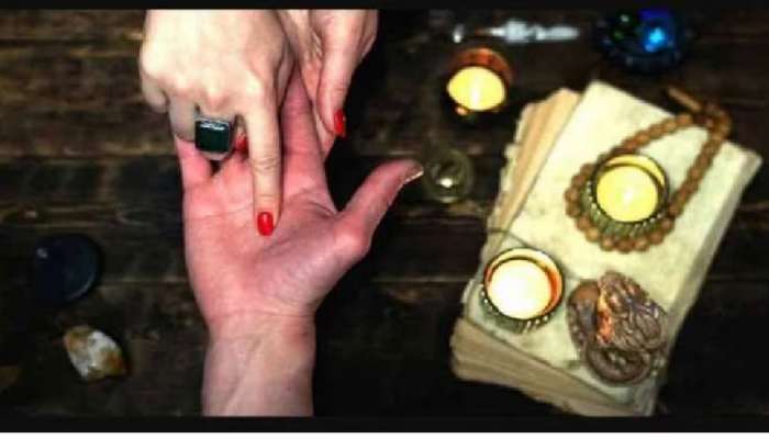 Lucky signs on palm: નસીબવાળી મહિલાઓના હાથમાં જ હોય છે આ શુભ નિશાન, મહારાણીની જેમ જીવે છે જીવન!