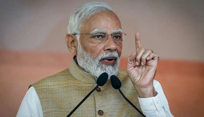 Government Scheme: મોદી સરકારે મહિલાઓને આપી સૌથી મોટી ભેટ, મળી રહ્યા છે પૂરા 15,000 રૂપિયા!