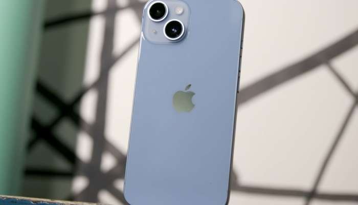 માત્ર 38 હજારમાં iPhone 14!લોકો ફોન ખરીદવા માટે કરી રહ્યા છે પડાપડી; જાણો સુપર ઓફર