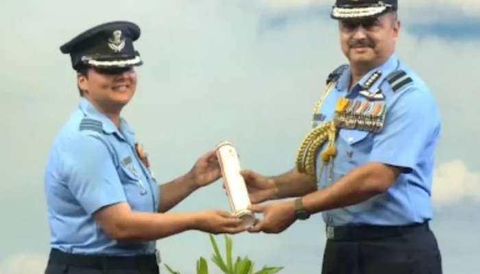 Indian Air Force: વિંગ કમાન્ડર દીપિકાને વીરતા પુરસ્કાર, એવોર્ડ મેળવનાર વાયુસેનાના પહેલા મહિલા અધિકારી