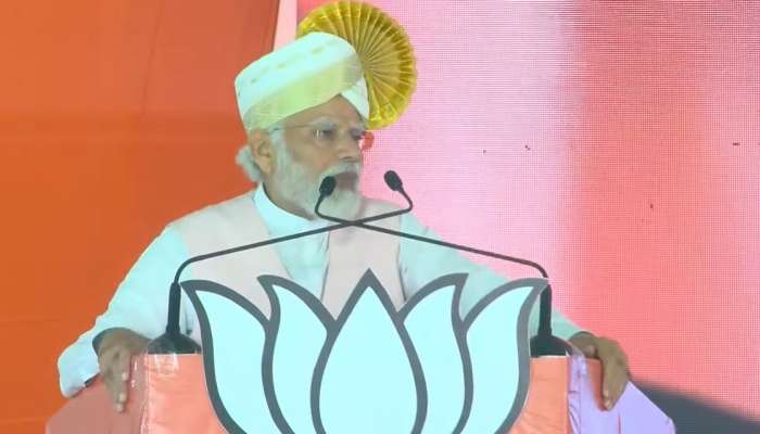 Karnataka Election 2023: પીએમ મોદીનો કોંગ્રેસ પર વાર, 'જ્યારે પોલિંગ બૂથ પર બટન દબાવો તો જય બજરંગબલી બોલીને સજા આપો'