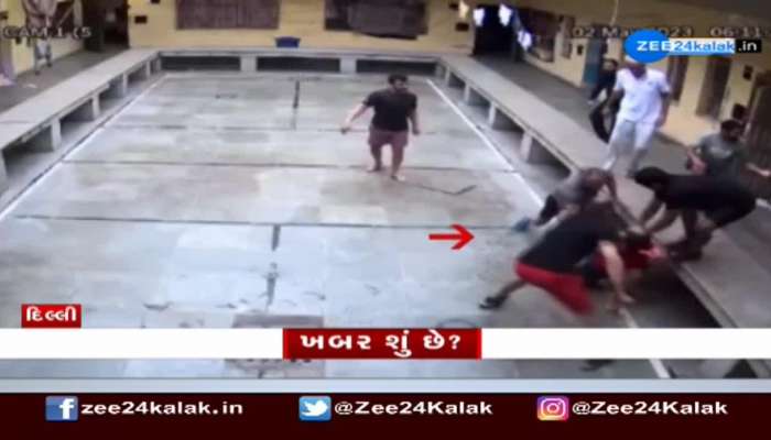 Delhi: ટિલ્લુ તાજપુરિયાની છરીના ઘા મારી હત્યા કરાઈ,  તિહાડ જેલમાં  CCTV આવ્યા સામે