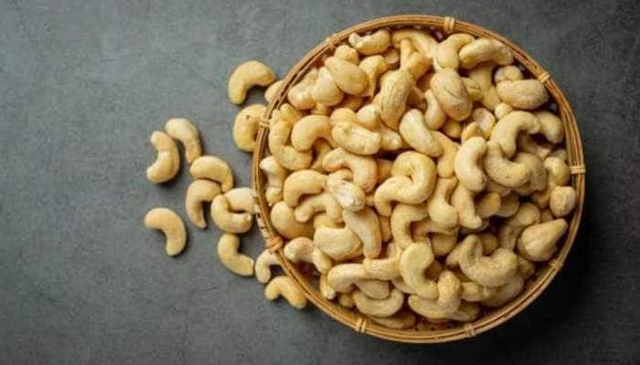 Cashew: તમે પણ દે ધનાધન ઉલાળતા હોય કાજુ તો સાચવજો, વધારે કાજુ ખાવાથી થાય છે આ નુકસાન