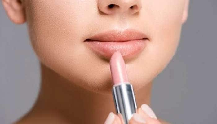Lipstick: આ રાશિની મહિલાઓ આ લિપસ્ટિક શેડ્સનો ઉપયોગ ટાળે, કેરિયરમાં થશે પ્રગતિ