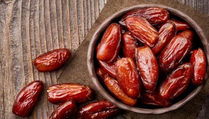 Health Tips: પુરુષોની નબળાઈ દુર કરે છે ખજૂર, જાણો નિયમિત ખાવાથી થાય છે કેટલા ફાયદા