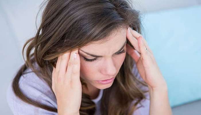 Headache: માથાના દુખાવામાં દવાની જેમ અસર કરે છે ફળ, ખાવાથી માથાના દુખાવાથી મળશે રાહત