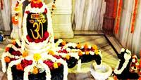 શિવલિંગ પર આ વસ્તુઓ અર્પણ કરવાથી જલદી પ્રસન્ન થાય છે ભોળાનાથ, પુરી કરે છે મનોકામના