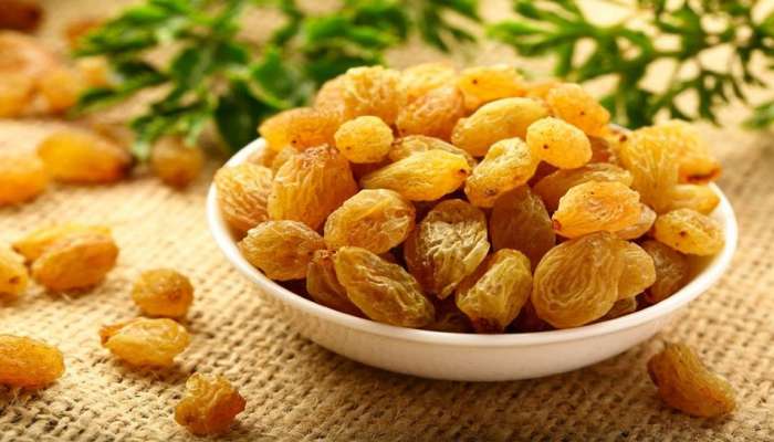 Raisins Benefits: રોજ સવારે આ રીતે કિશમિશ ખાવાનું રાખો, 30 દિવસમાં વધી જશે હિમોગ્લોબિન લેવલ