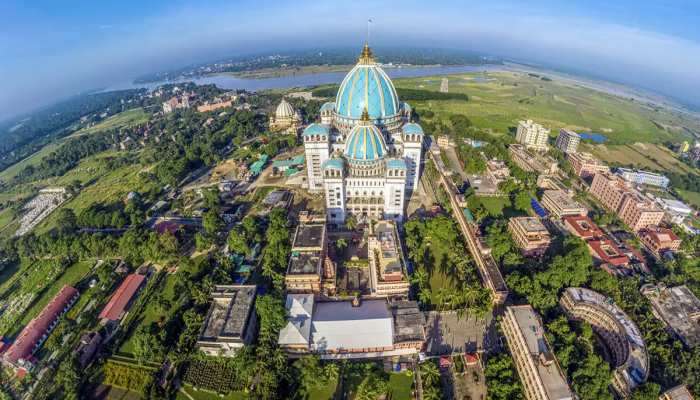 World Largest Lord Krishna Temple: આ છે વિશ્વનું સૌથી મોટું કૃષ્ણ મંદિર, જુઓ અંદરની 