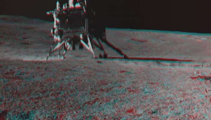 Chandrayaan 3: આ શું? ચંદ્રમા પર રેડ અને બ્લૂ રંગના ધબ્બા જેવા નિશાન શેના છે...પ્રજ્ઞાને દેખાડી નવી તસવીર