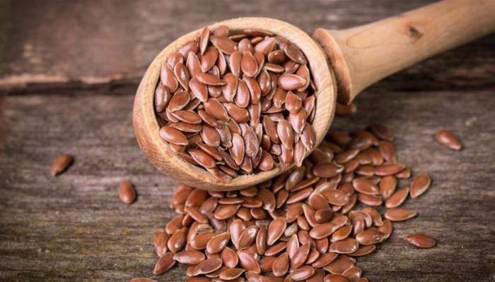 Flaxseeds: આ લોકોએ ભુલથી પણ ન ખાવા અળસીના બીજ, ફાયદાને બદલે થશે આટલા નુકસાન