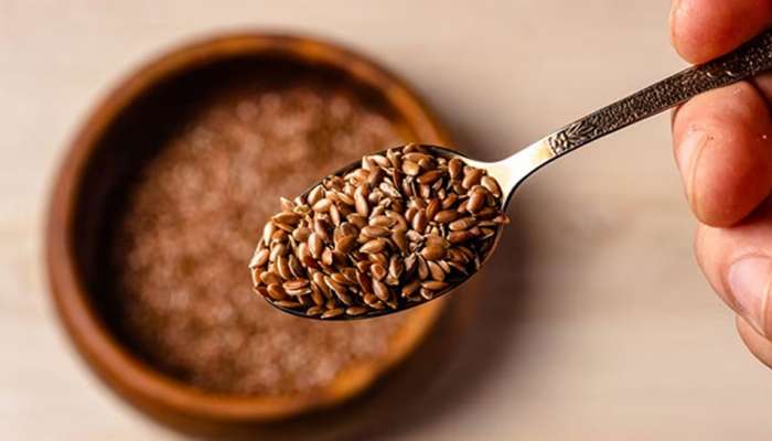 Hair Care: આ વસ્તુ કુદરતી રીતે વાળને કરે છે કાળા, સફેદ વાળની પણ વધશે ડાર્કનેસ