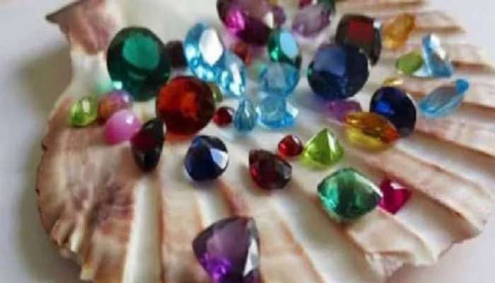 Gemstone: અમીરો પાસે જરૂર હોય છે શનિનું આ રત્ન, ધારણ કરતાં બની જશો માલામાલ