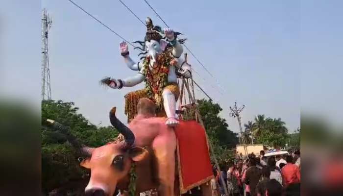 ગણપતિ વિસર્જન દરમિયાન ખંભાતમાં મોટી દુર્ઘટના; પ્રતિમા તારને અડી જતા 2ના મોત, 3 ગંભીર