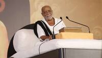 Moraribapu Ramakatha: મોરારી બાપુએ બરસાનામાં રામકથાનો શુભારંભ કર્યો