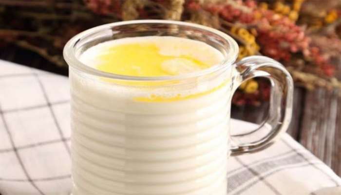 Milk Ghee: દૂધમાં એક ચમચી ઘી ઉમેરી 15 દિવસ રોજ પીવું, શરીરની વધેલી ચરબી થઈ જશે ગાયબ