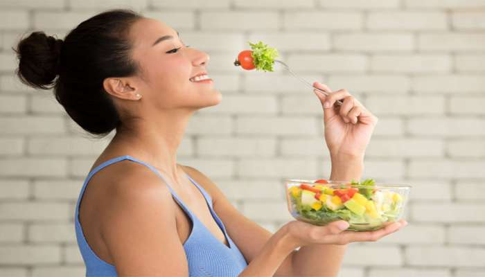 Skin Care: રોજ ખાવી આ 5 હેલ્ધી વસ્તુઓ, ચહેરા પર 7 દિવસમાં દેખાવા લાગશે Glow