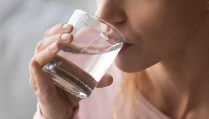 Water After Meals: જમ્યા પછી તરત જ પાણી ન પીવું, નહીં તો થશે આ 5 સમસ્યાઓ