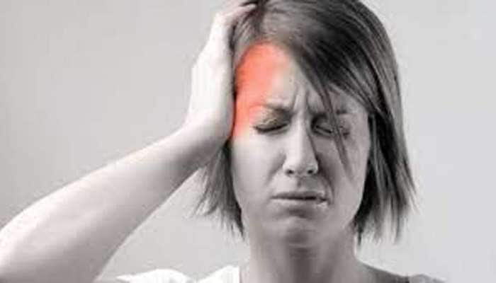 Migraine: દવા લીધા વિના પણ માઈગ્રેનથી મળશે રાહત, અજમાવો માથાનો દુખાવા દુર કરતા ઉપાયો