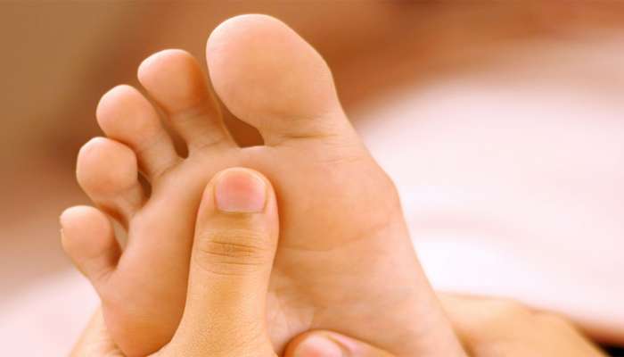 Foot Reading: પગનો આકાર અને તેના પરના નિશાન જણાવે છે કે વ્યક્તિ ભાગ્યશાળી છે કે ભાગ્યહીન 