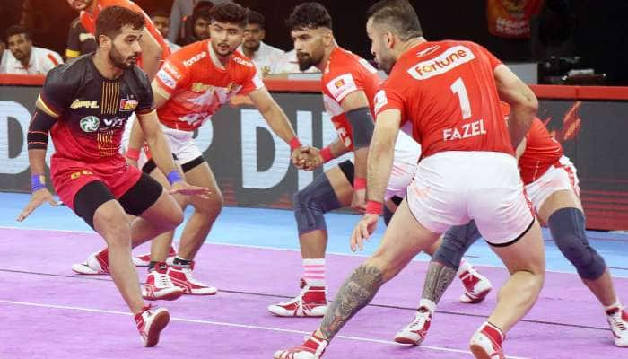 Pro kabaddi: સોનુનો ફરી સપાટો, ગુજરાત જાયન્ટ્સે છેલ્લી બે મિનિટમાં બાજી મારી