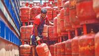 LPG સિલિન્ડરથી અકસ્માત થાય તો મળે છે લાખોનું વળતર : જાણો કેવી રીતે કરવો ક્લેમ
