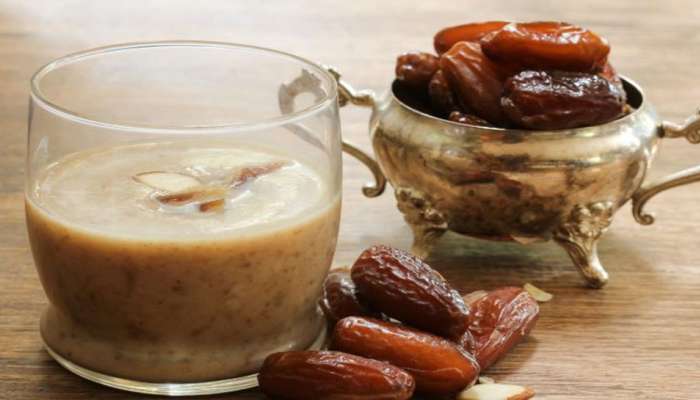 Date Milk Benefits: દૂધમાં ઉકાળીને રોજ ખાવી આ વસ્તુ, શરીરને મળશે એવી ગરમી કે ઠંડીમાં પણ તમે ફરી શકશો સ્વેટર વિના