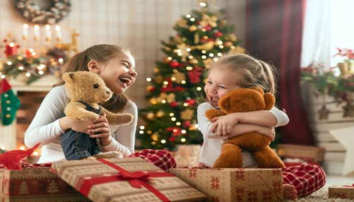 Best Christmas Gift Ideas: ક્રિસમસમાં બાળકોને આપો આ 6 ખાસમખાસ ભેટ, ખીલી ઉઠશે ચહેરો