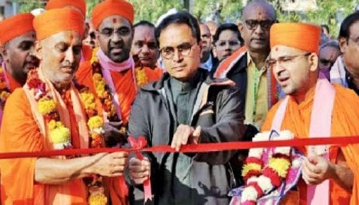 ગુજરાતમાં સૌથી વધુ આ પટેલની ચર્ચા! પાટીદાર દિકરીઓને 25 વર્ષ સુધી 1 રૂપિયામાં ભણાવશે