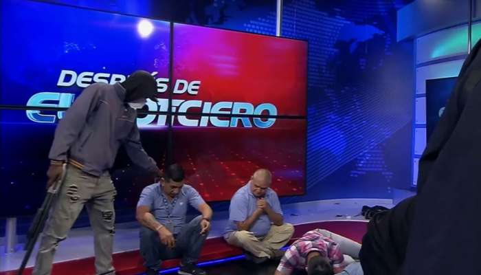 Gunmen storm Ecuador TV studio: ઈક્વાડોરમાં ટીવી સ્ટુડિયોમાં ઘૂસ્યા બંદૂકધારીઓ, લાઈવ શોમાં કર્યું યુદ્ધનું એલાન!
