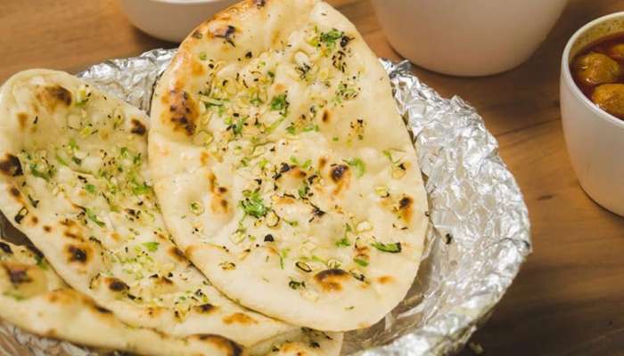 Garlic Naan: વિશ્વની ટોપ 10 રેસિપીમાં ગાર્લિક નાનનો સમાવેશ, જાણો તંદુર વિના ઘરે કેવી રીતે બનાવવી