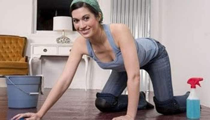 Fitness Tips: ઘરના આ 4 કામ કરી લેશો જાતે તો વજન કંટ્રોલ કરવા વર્કઆઉટની જરૂર નહીં પડે