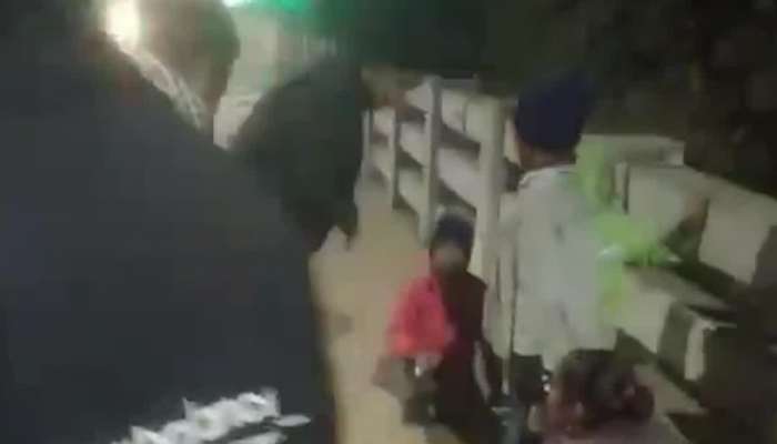 શાકભાજી વેચતી મહિલા સાથે પાલિકાના કર્મીઓની તોછડાઇ, યૂપીના ઉન્નાવનો વીડિયો વાયરલ
