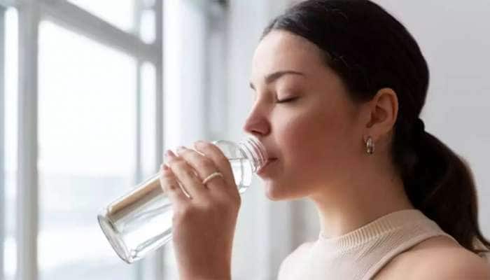 Health Tips: જાણો આયુર્વેદ અનુસાર કયા સમયે પાણી પીવું શરીર માટે સૌથી વધુ ફાયદાકારક