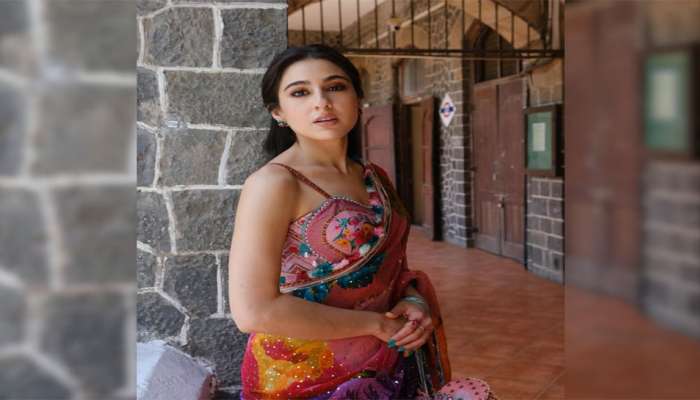 Photo: સારા અલી ખાને પહેરેલી આ સીમ્પલ સાડી છે ભયંકર મોંઘી, પોટલી બેગ તો સૌથી મોંઘી
