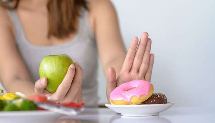 Health Tips: ઉનાળામાં આ 5 વસ્તુઓ ખાવાનું ટાળવું, ખાવાથી થઈ શકે છે ડિહાઈડ્રેશન